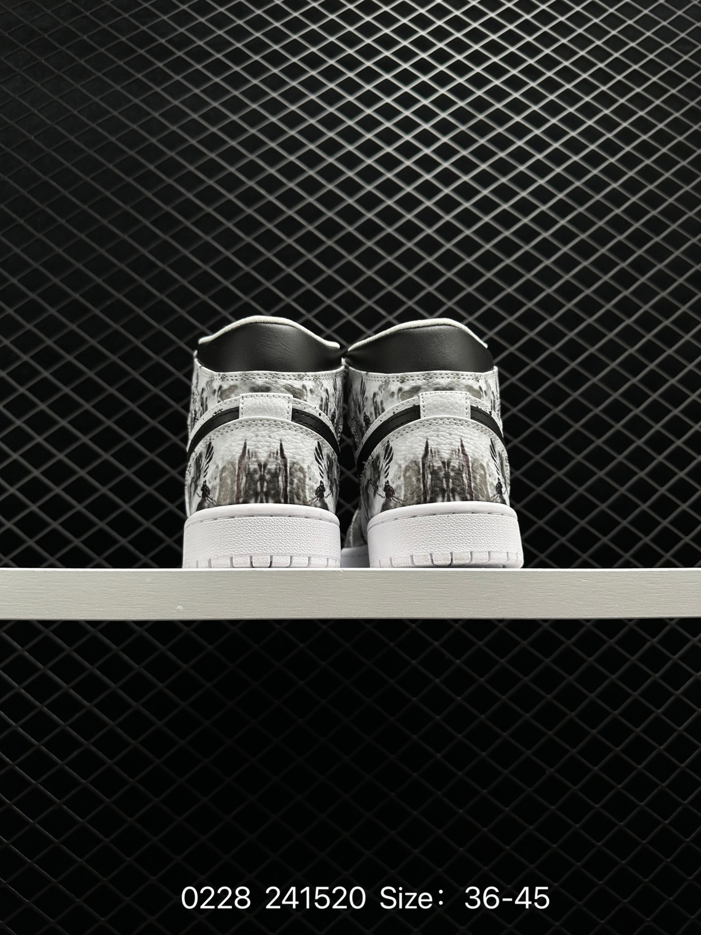 NIKE AIR JORDAN 1 MID AJ1